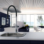 Miscelatore lavello cucina in ottone Paffoni Light Exclusive Edition con canna orientabile e doccia estraibile finitura cromo